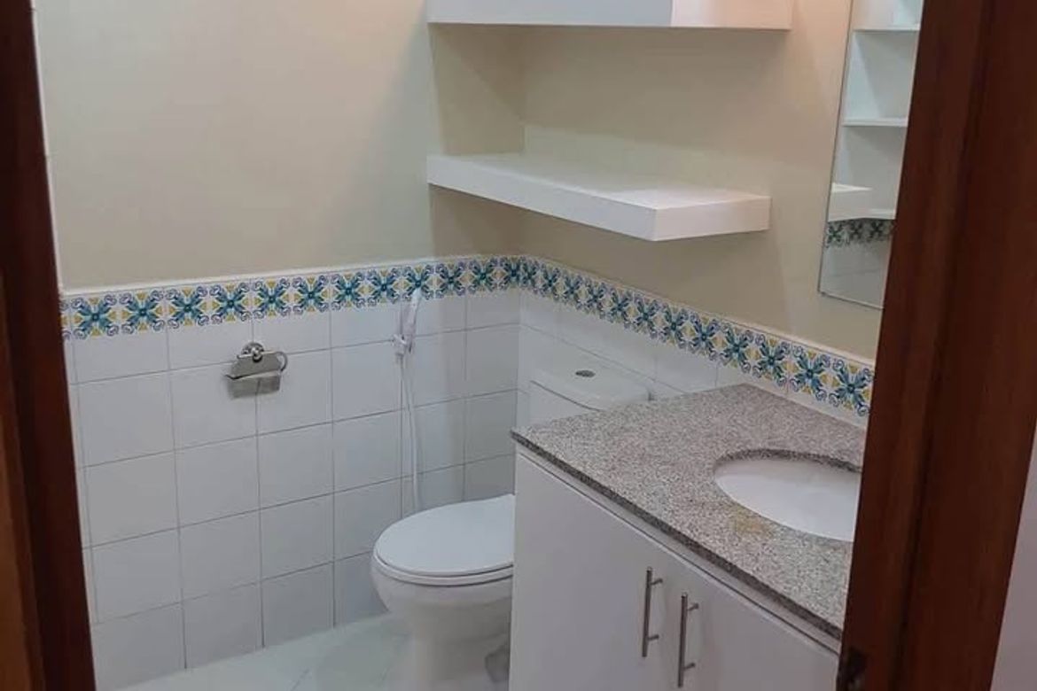 3 Bedroom Condo for Sale in Merville, Parañaque, Metro Manila – photo 4