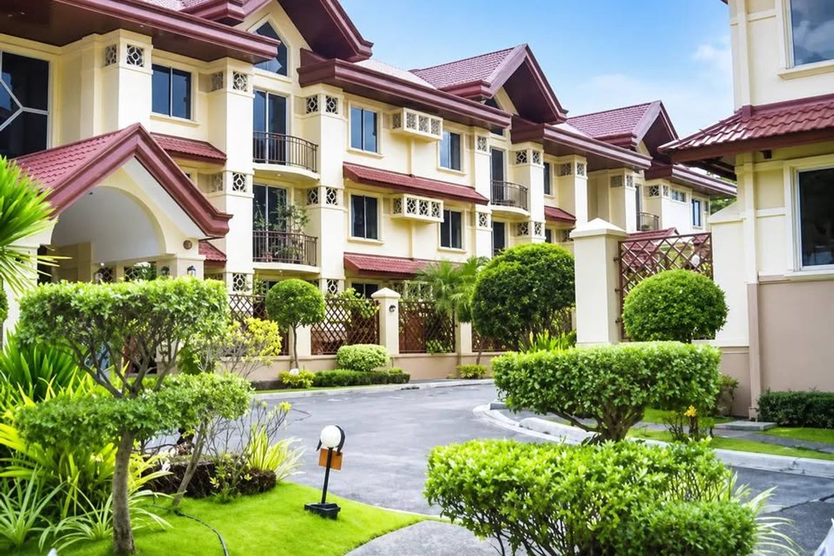 3 Bedroom Condo for Sale in Merville, Parañaque, Metro Manila – photo 6