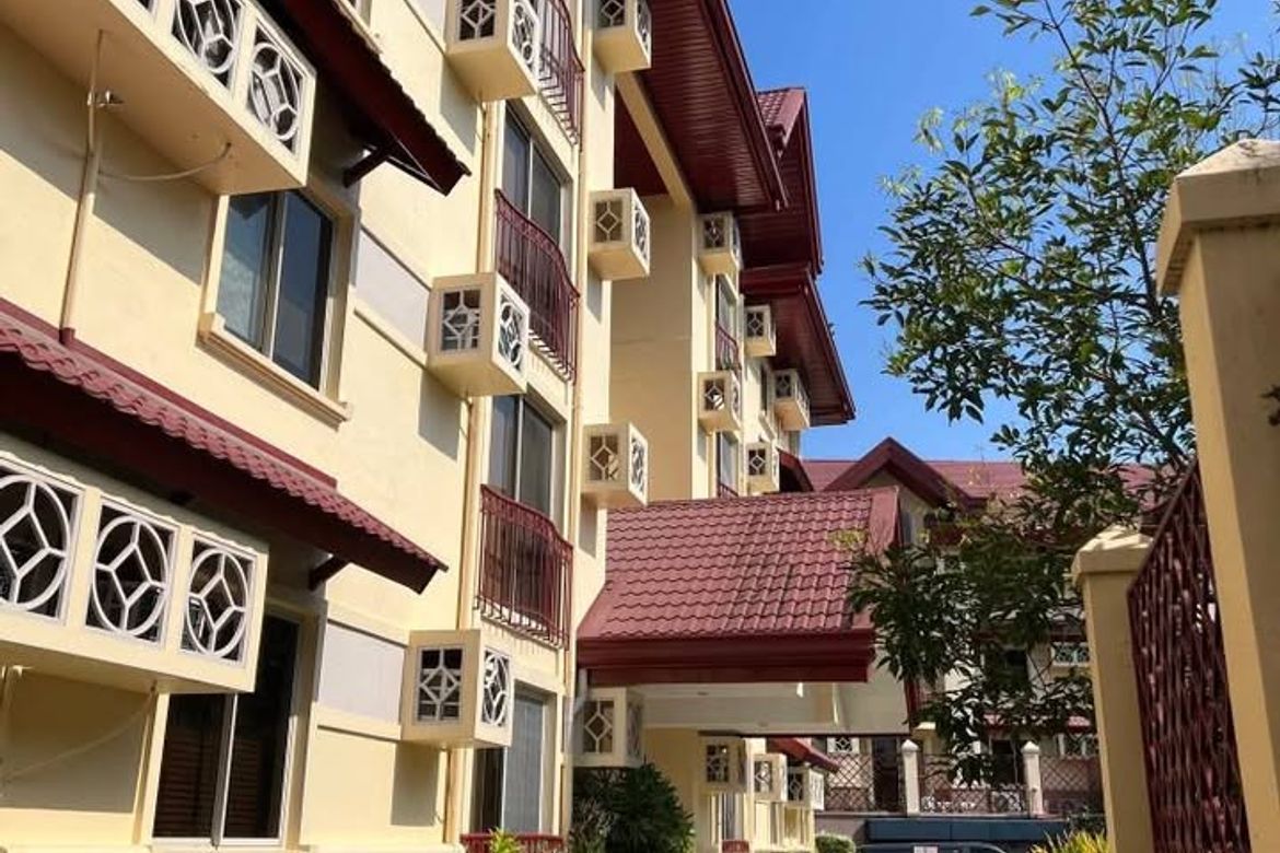 3 Bedroom Condo for Sale in Merville, Parañaque, Metro Manila – photo 7