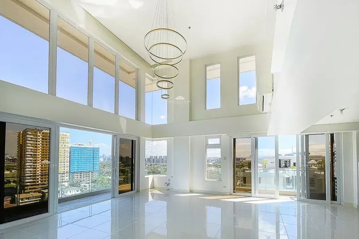 3 Bedroom Condo for Sale in Oak Harbor Residences, Don Bosco, Parañaque, Metro Manila