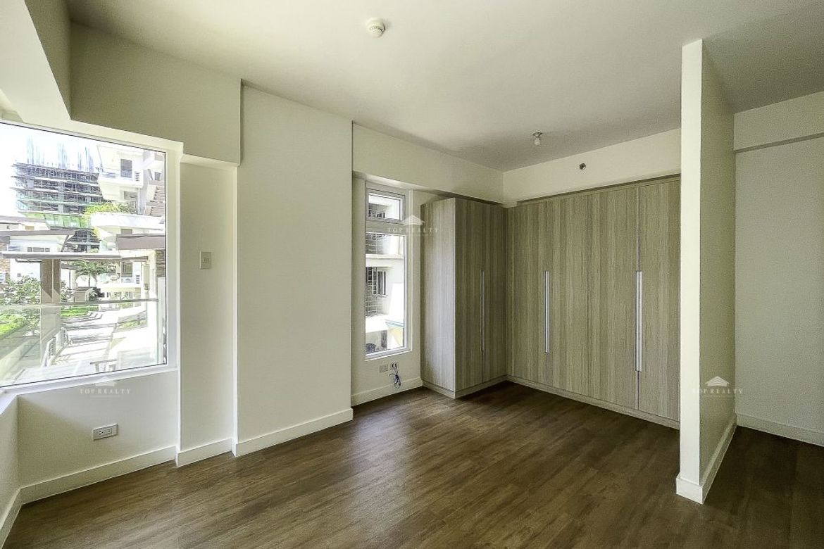 3 Bedroom Condo for Sale in Oak Harbor Residences, Don Bosco, Parañaque, Metro Manila – photo 3