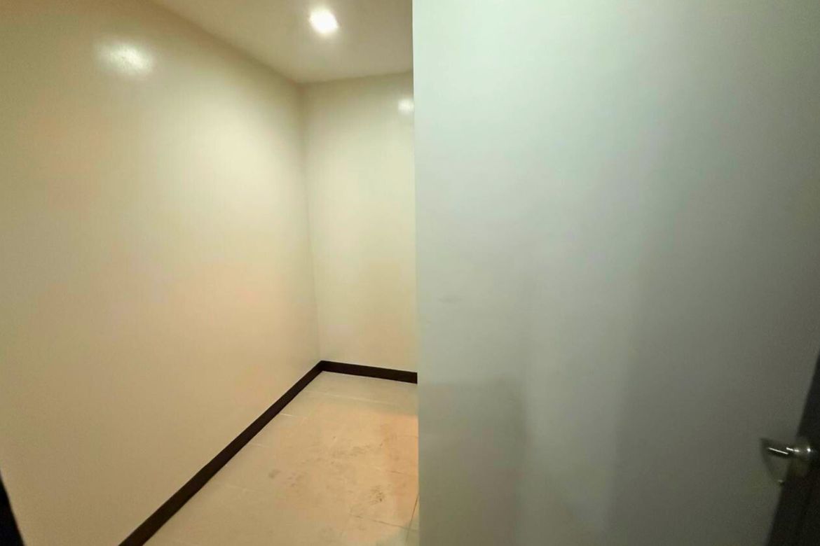 3 Bedroom Condo for Sale in One Central, Bel-Air, Makati City – photo 10