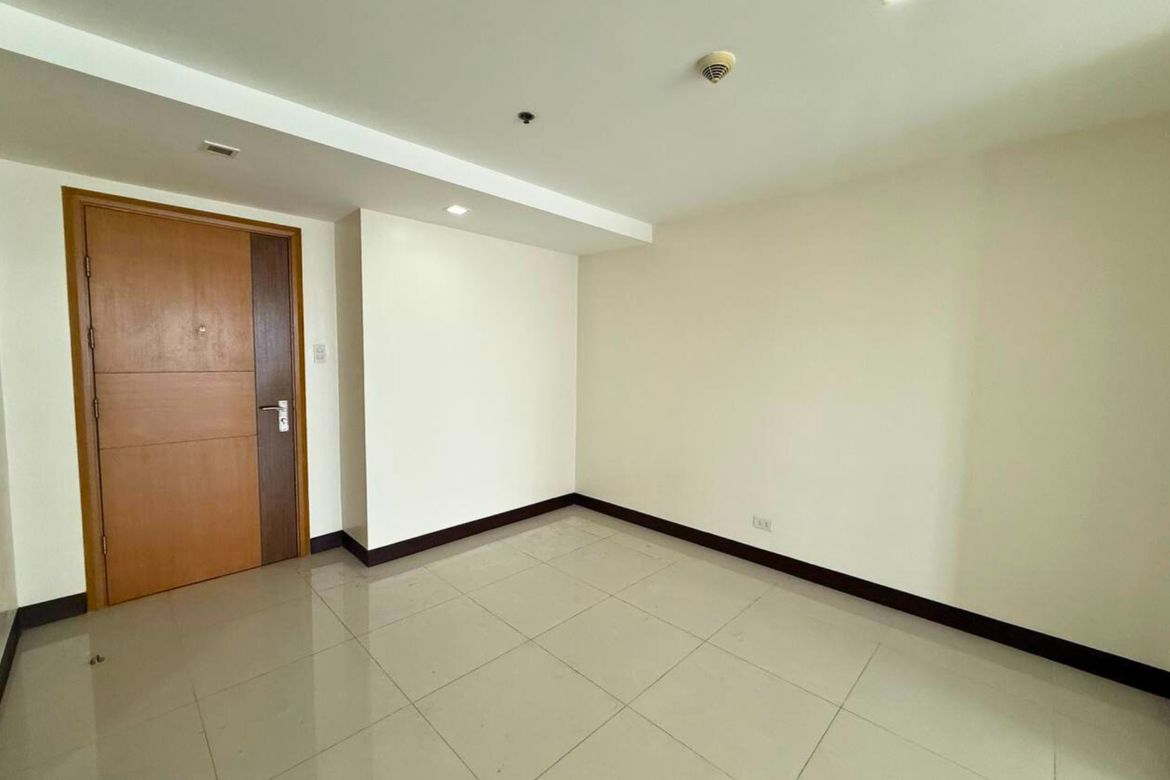 3 Bedroom Condo for Sale in One Central, Bel-Air, Makati City – photo 12