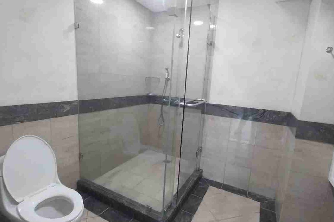 3 Bedroom Condo for Sale in One Roxas Triangle Tower, Urdaneta, Makati City near MRT-3 Buendia – photo 11