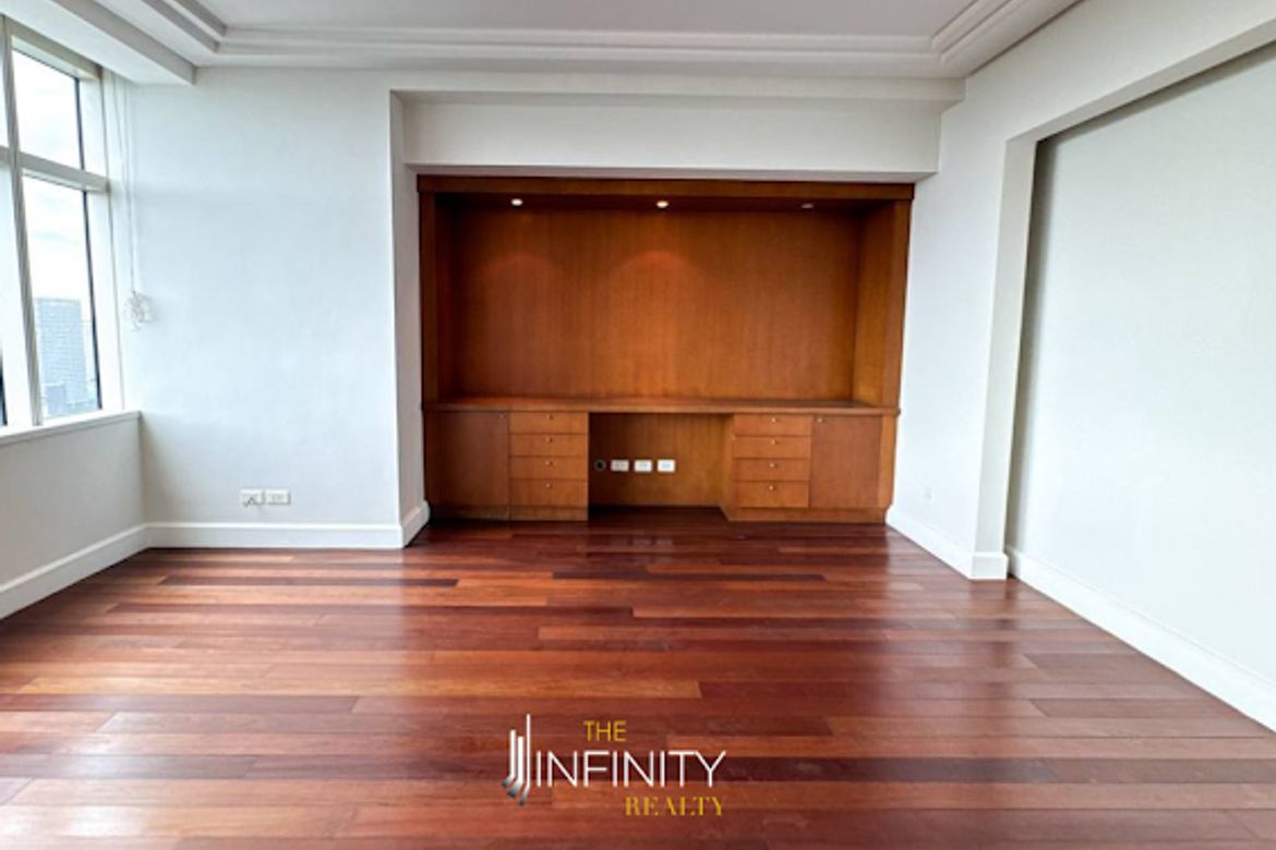 3 Bedroom Condo for Sale in One Roxas Triangle Tower, Urdaneta, Makati City near MRT-3 Buendia – photo 4