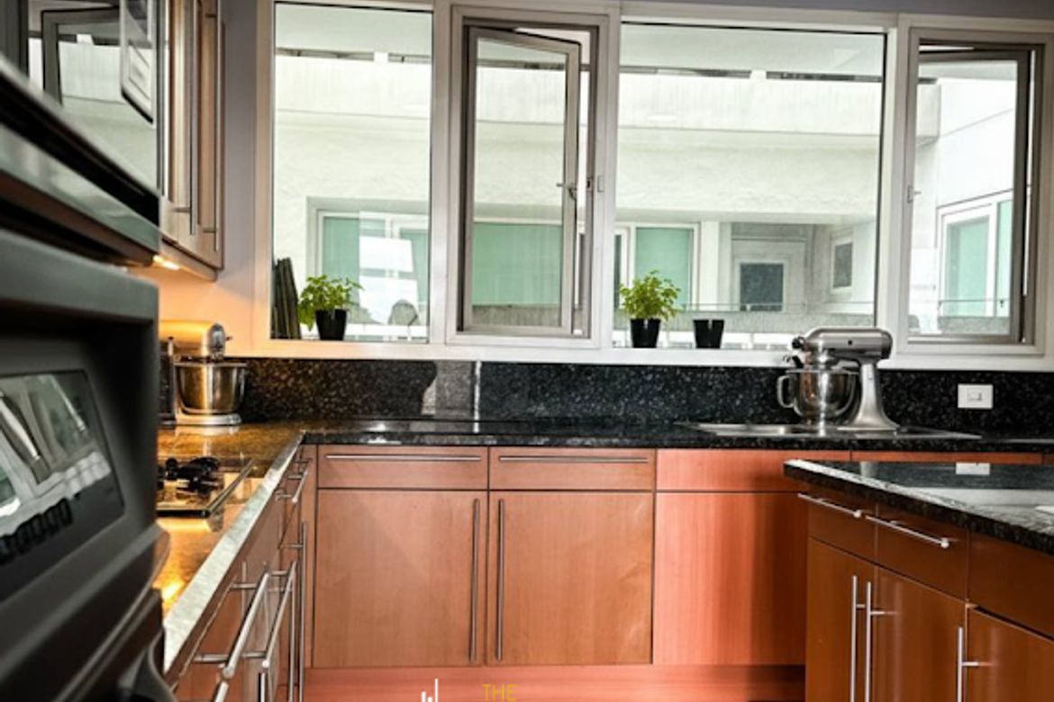 3 Bedroom Condo for Sale in One Roxas Triangle Tower, Urdaneta, Makati City near MRT-3 Buendia – photo 9