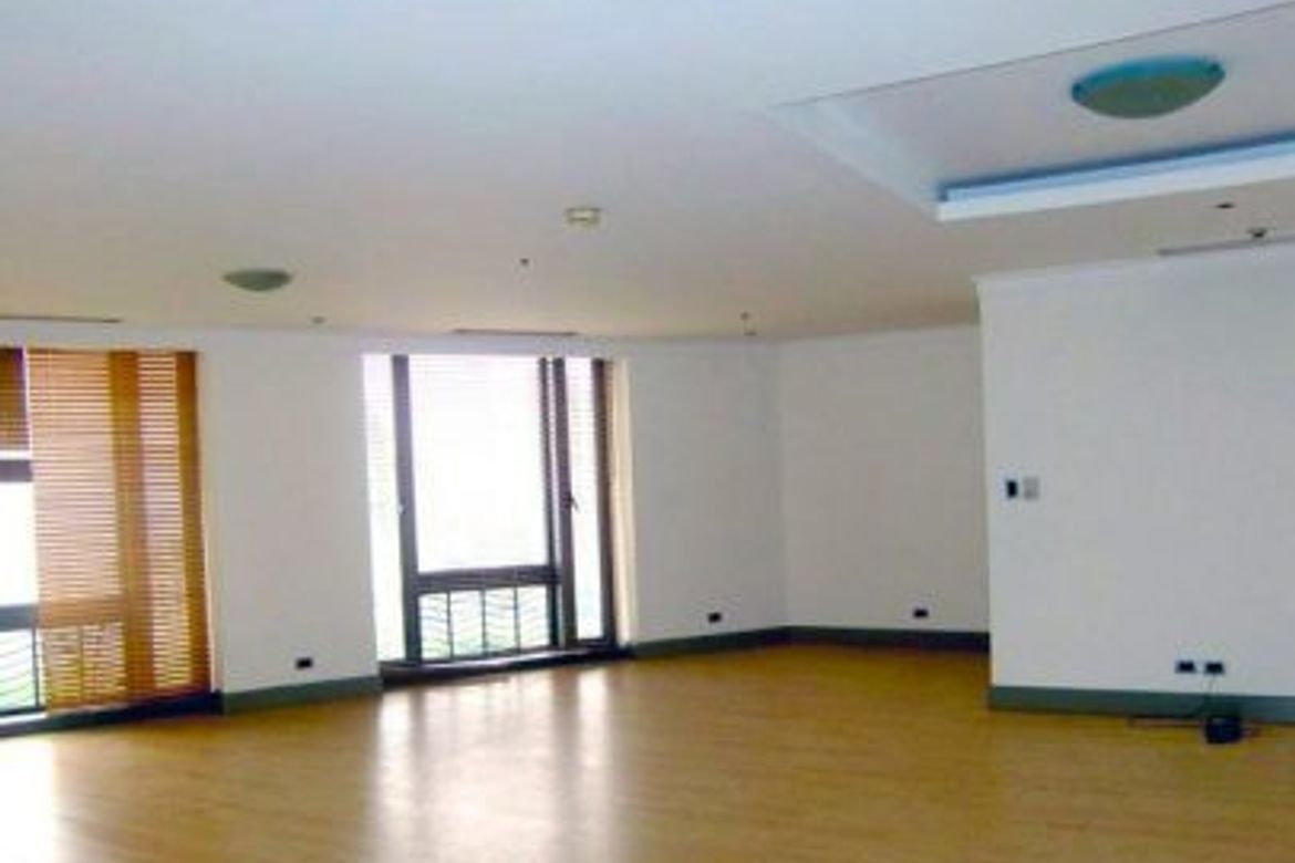 3 Bedroom Condo for Sale in One Shangri-La Place, Wack-Wack Greenhills, Mandaluyong, Metro Manila near MRT-3 Shaw Boulevard