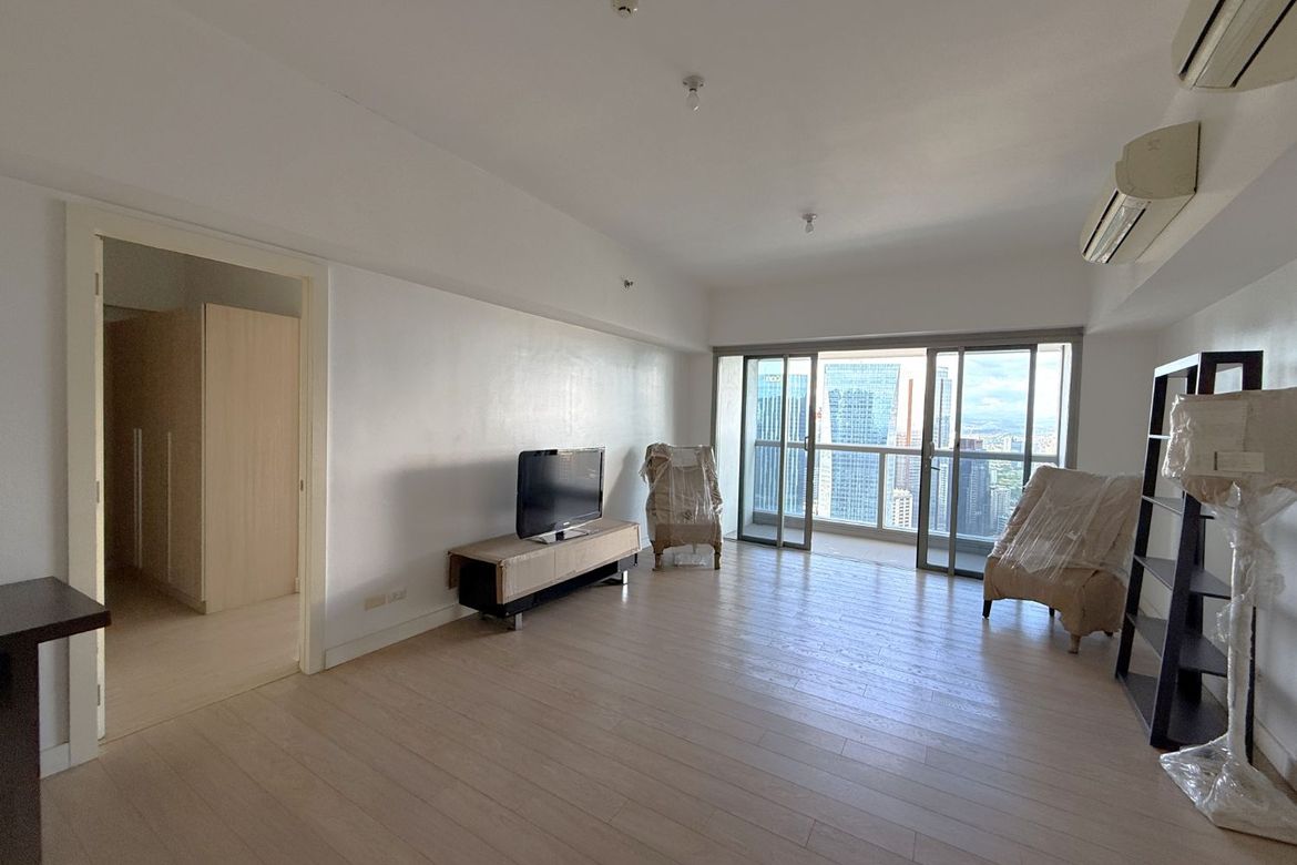 3 Bedroom Condo for Sale in One Shangri-La Place, Wack-Wack Greenhills, Mandaluyong, Metro Manila near MRT-3 Shaw Boulevard – photo 5