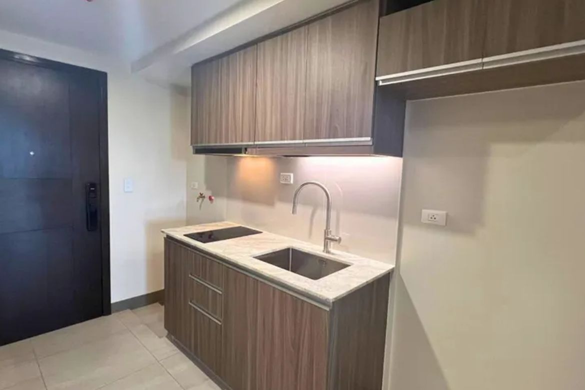 3 Bedroom Condo for Sale in One Shangri-La Place, Wack-Wack Greenhills, Mandaluyong, Metro Manila near MRT-3 Shaw Boulevard – photo 5