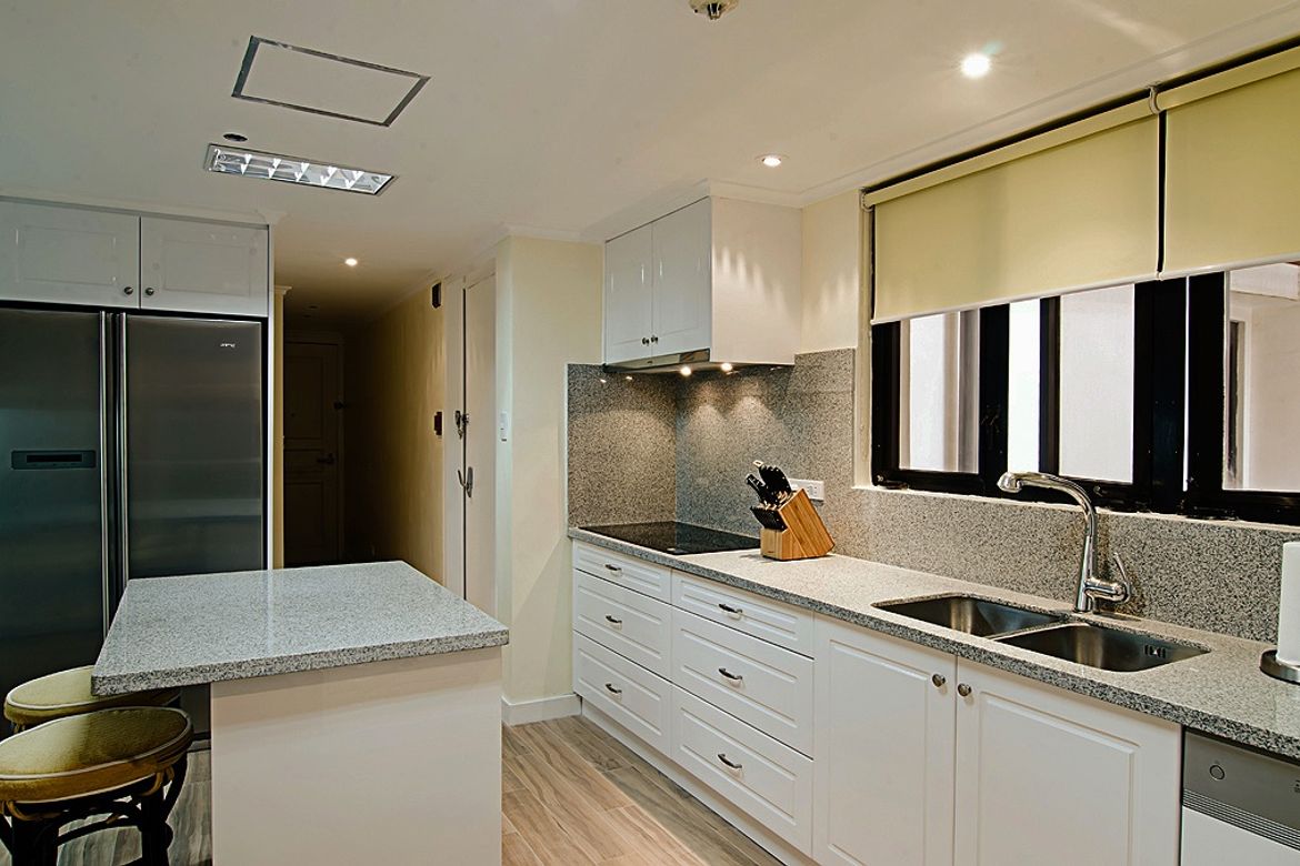 3 Bedroom Condo for Sale in Pacific Plaza Condominium, Urdaneta, Makati City near MRT-3 Ayala – photo 4