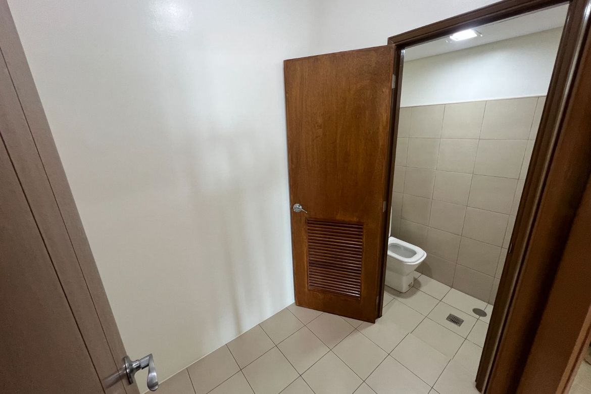 3 Bedroom Condo for Sale in Palm Beach West, Barangay 76, Pasay, Metro Manila near LRT-1 Libertad – photo 4