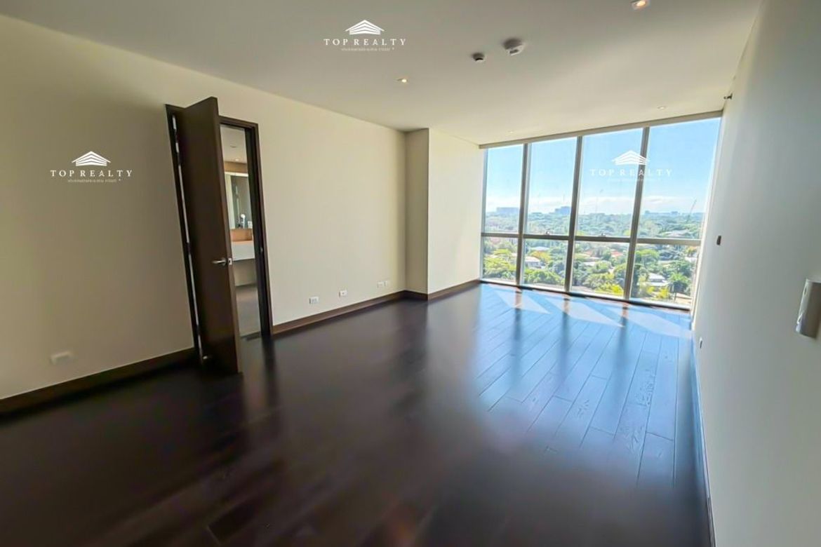 3 Bedroom Condo for Sale in Park Central Towers, Urdaneta, Makati, Metro Manila near MRT-3 Ayala – photo 3
