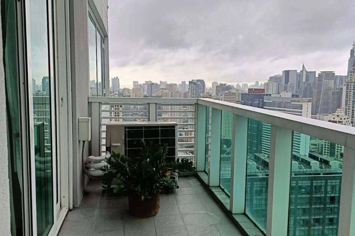 3 Bedroom Condo for Sale in Park Terraces, San Lorenzo, Makati, Metro Manila near MRT-3 Ayala – photo 7