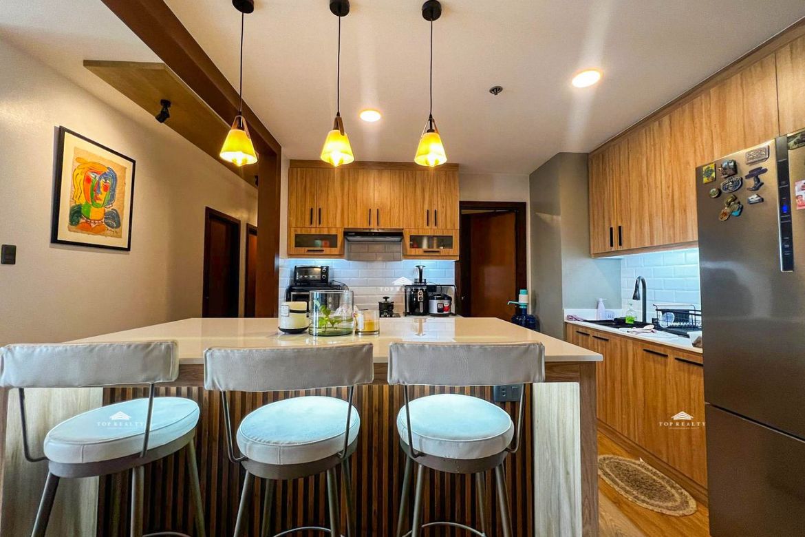 3 Bedroom Condo for Sale in Pio Del Pilar, Makati City – photo 4