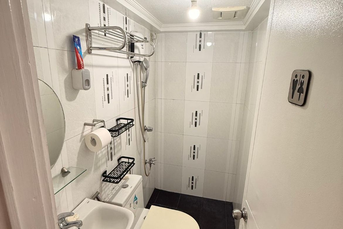 3 Bedroom Condo for Sale in Poblacion, Makati, Metro Manila – photo 6