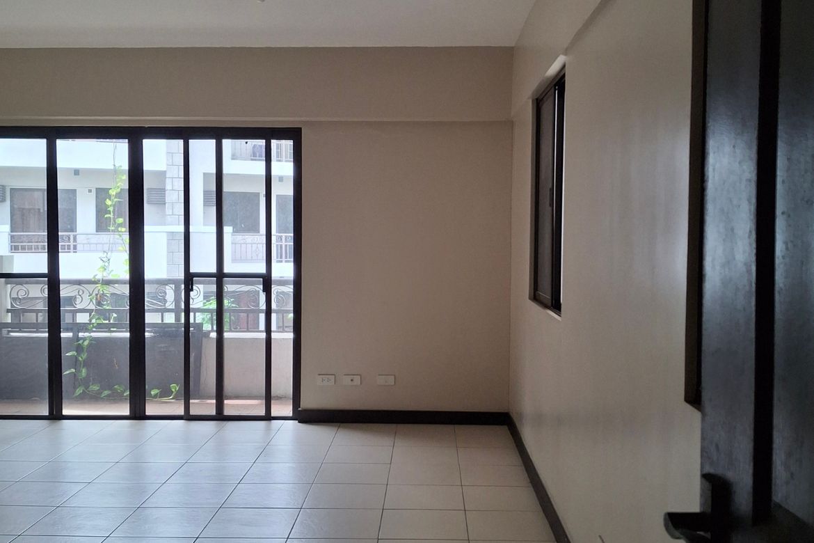 3 Bedroom Condo for Sale in Pulang Lupa Uno, Las Piñas, Metro Manila – photo 3