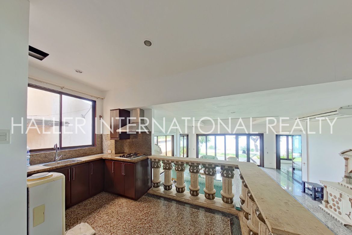 3 Bedroom Condo for Sale in Punta Engaño, Lapu-Lapu, Cebu – photo 3