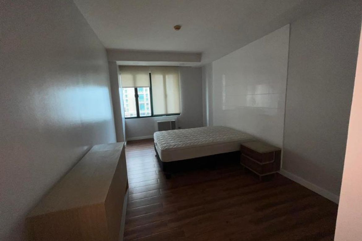 3 Bedroom Condo for Sale in Renaissance Tower, Ugong, Pasig, Metro Manila – photo 8