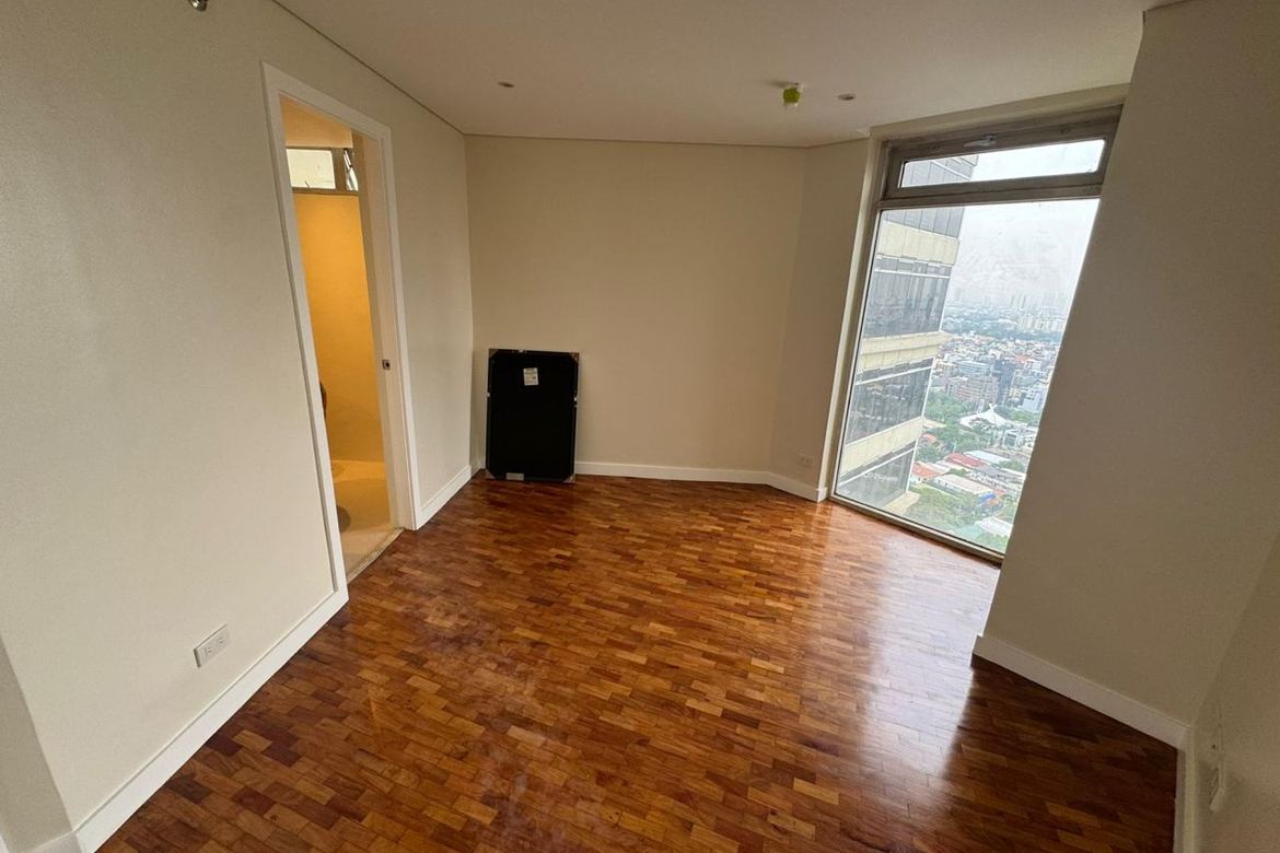 3 Bedroom Condo for Sale in Salcedo Park, Bel-Air, Makati City – photo 7
