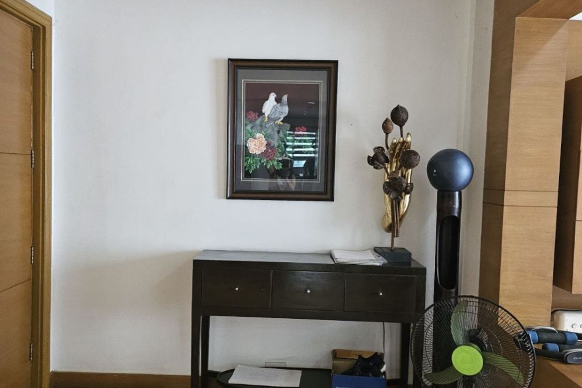 3 Bedroom Condo for Sale in San Antonio, Makati City – photo 3