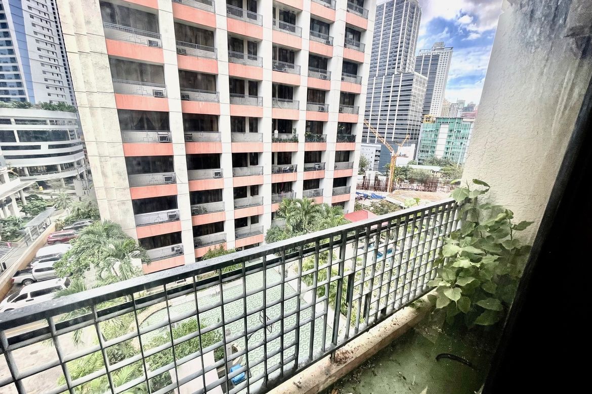 3 Bedroom Condo for Sale in San Antonio, Makati City – photo 10
