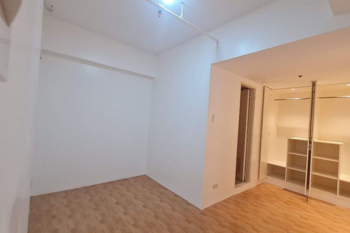 3 Bedroom Condo for Sale in San Antonio, Pasig, Metro Manila near MRT-3 Ortigas – photo 2