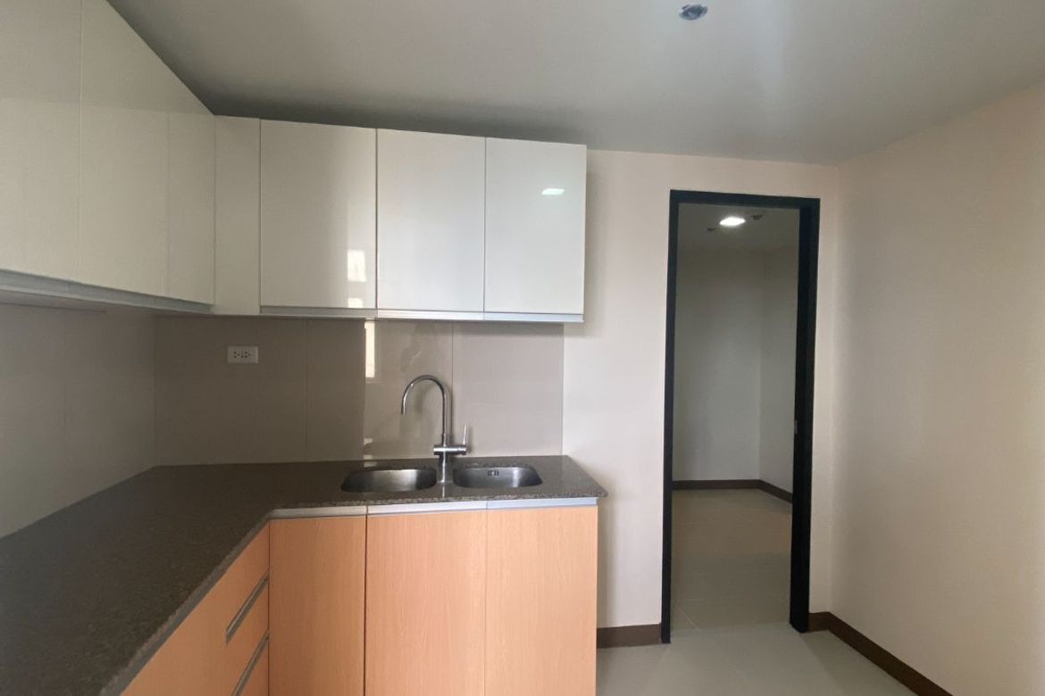 3 Bedroom Condo for Sale in San Antonio Residence, San Antonio, Makati City – photo 3