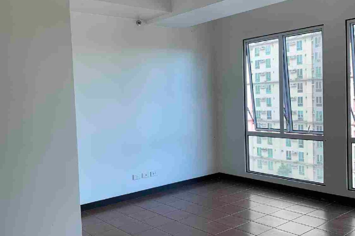 3 Bedroom Condo for Sale in San Lorenzo Place, Bangkal, Makati, Metro Manila near MRT-3 Magallanes – photo 4