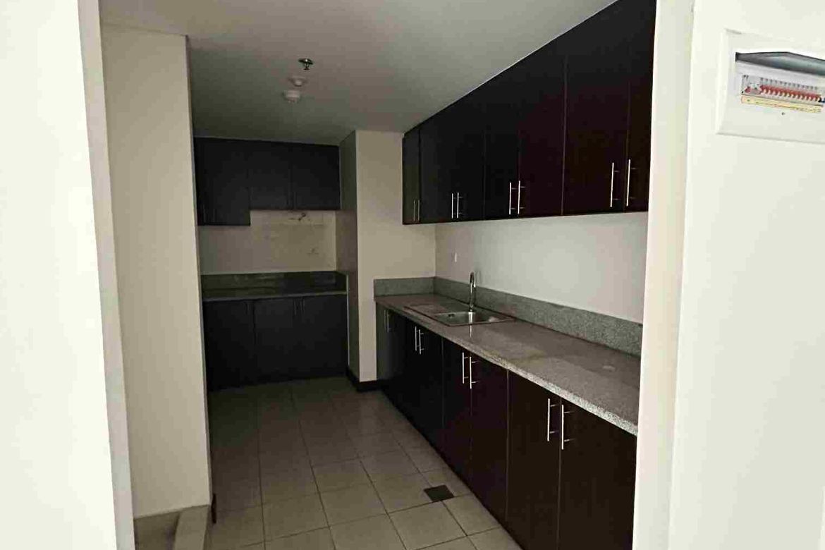 3 Bedroom Condo for Sale in San Lorenzo Place, Bangkal, Makati, Metro Manila near MRT-3 Magallanes – photo 3
