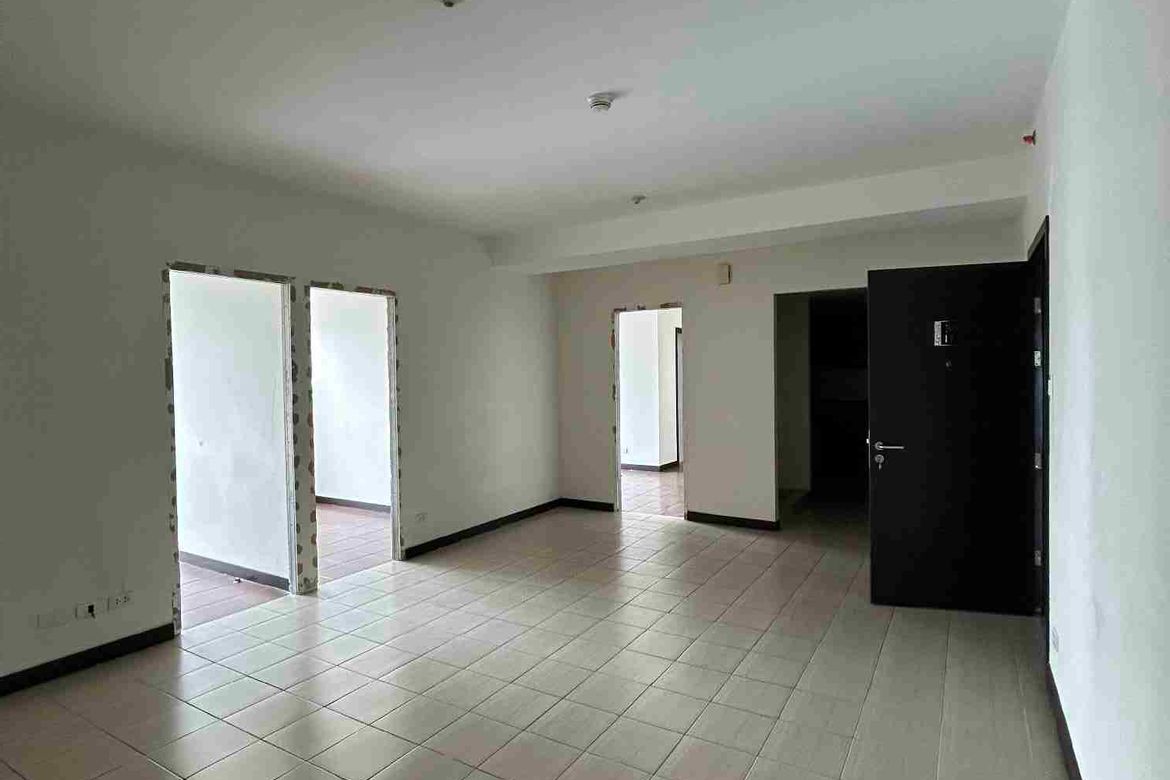 3 Bedroom Condo for Sale in San Lorenzo Place, Bangkal, Makati, Metro Manila near MRT-3 Magallanes – photo 8
