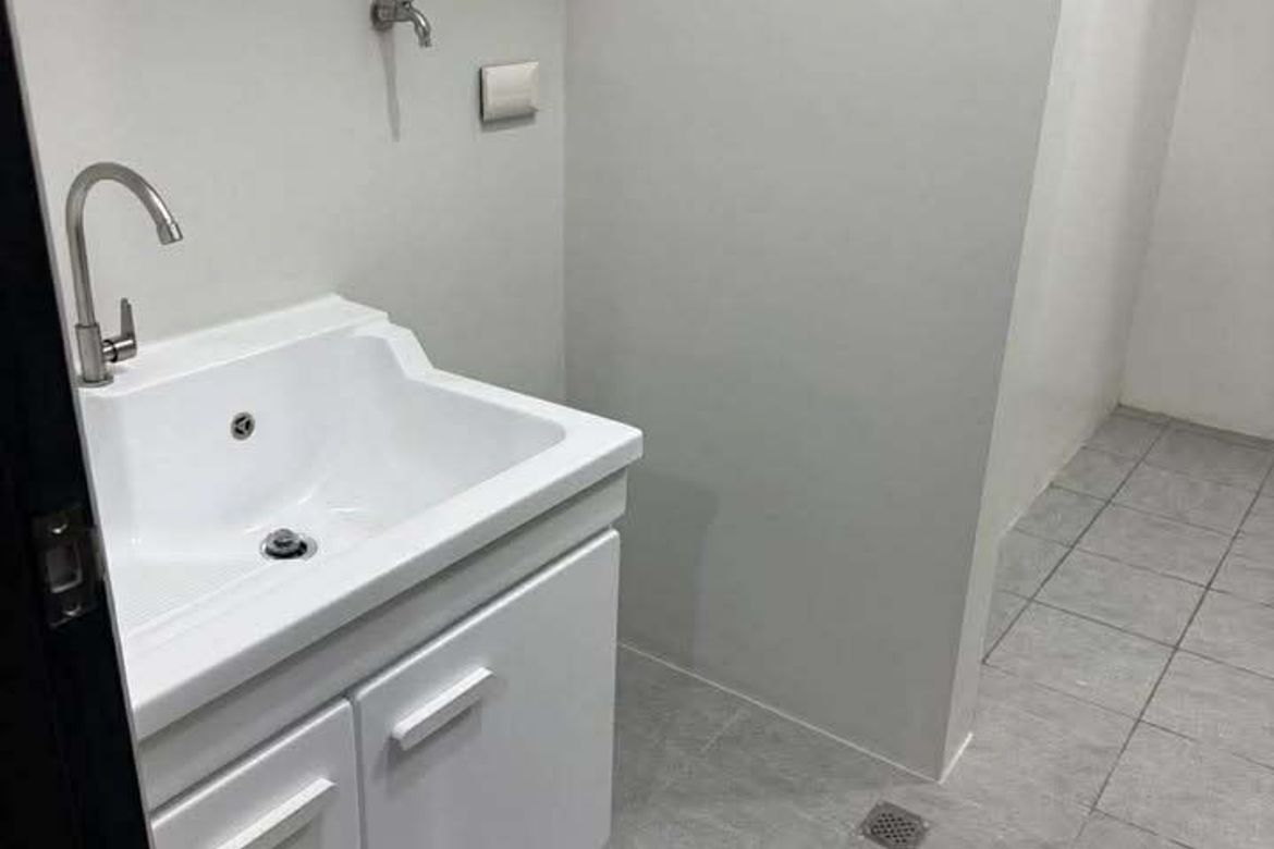 3 Bedroom Condo for Sale in Santa Cruz, Manila, Metro Manila near LRT-2 Recto – photo 5