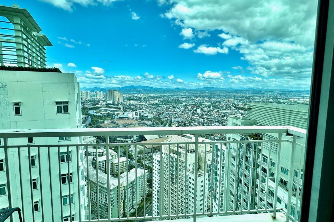 3 Bedroom Condo for Sale in Sequoia at Two Serendra, BGC, Taguig – photo 8