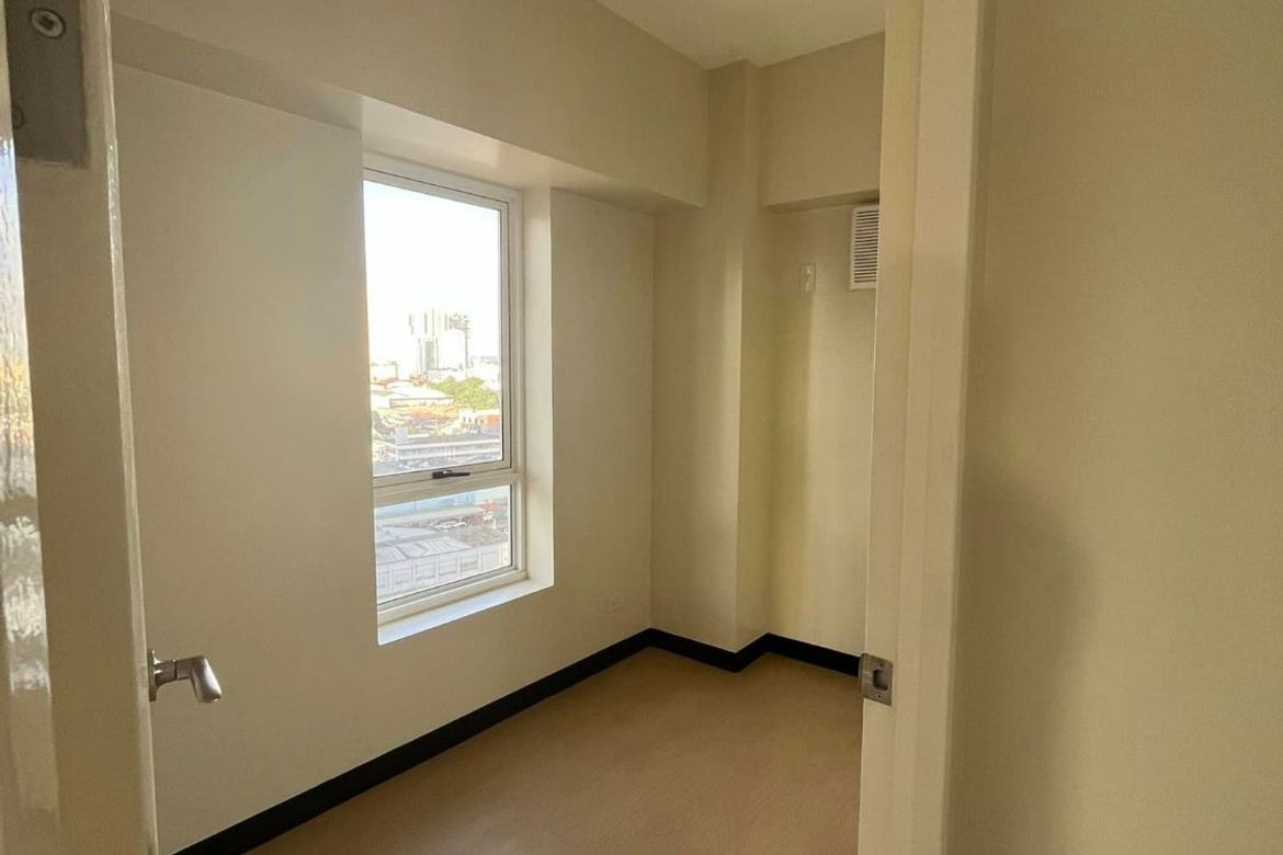 3 Bedroom Condo for Sale in Sheridan Towers, Buayang Bato, Mandaluyong, Metro Manila near MRT-3 Boni – photo 7