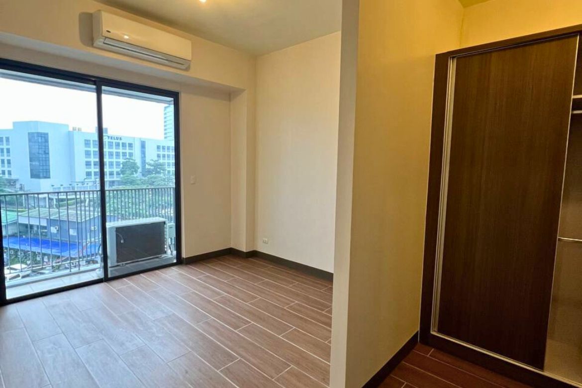 3 Bedroom Condo for Sale in St. Moritz Private Estate, BGC, Taguig – photo 16