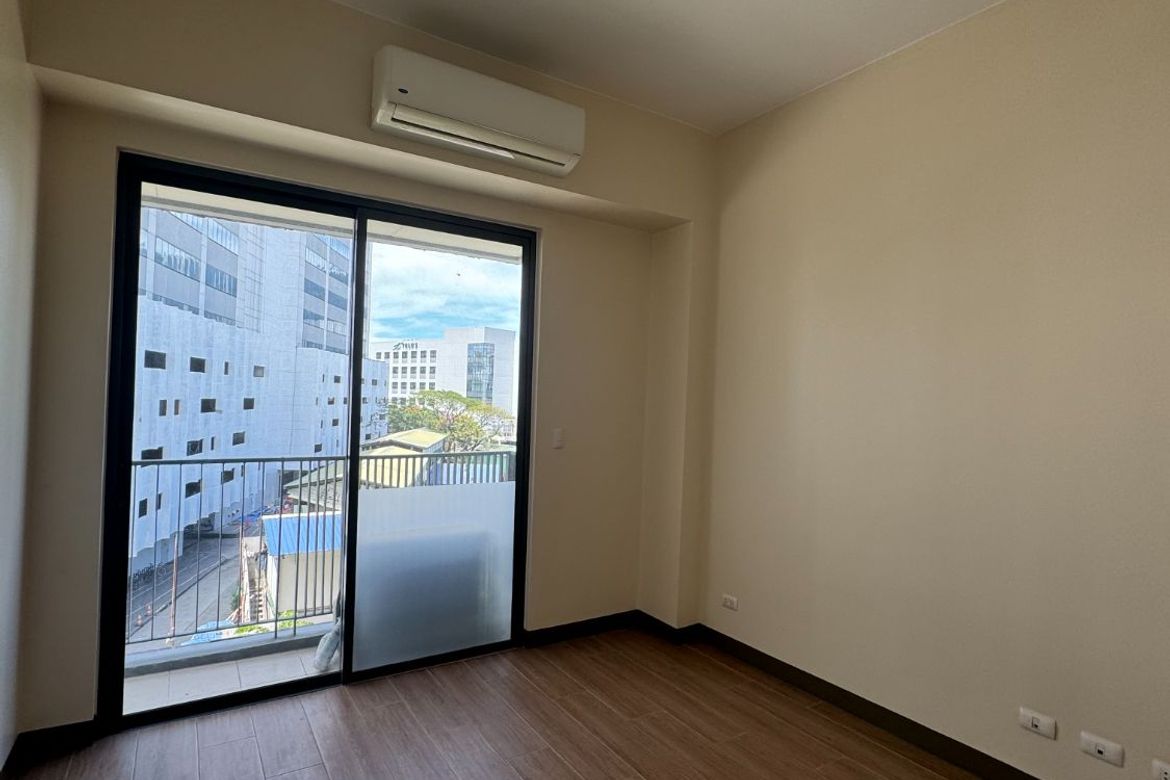 3 Bedroom Condo for Sale in St. Moritz Private Estate, BGC, Taguig – photo 8