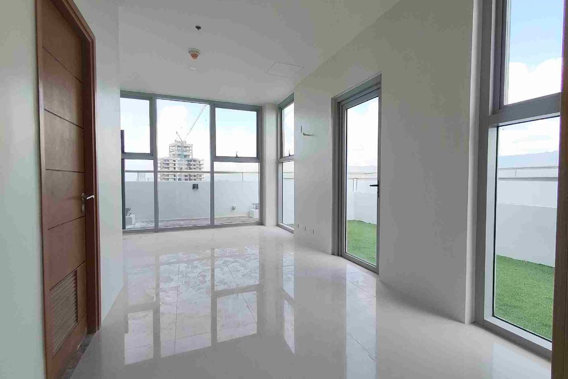 3 Bedroom Condo for Sale in Taft East Gate Cebu, Luz, Cebu City, Cebu – photo 3