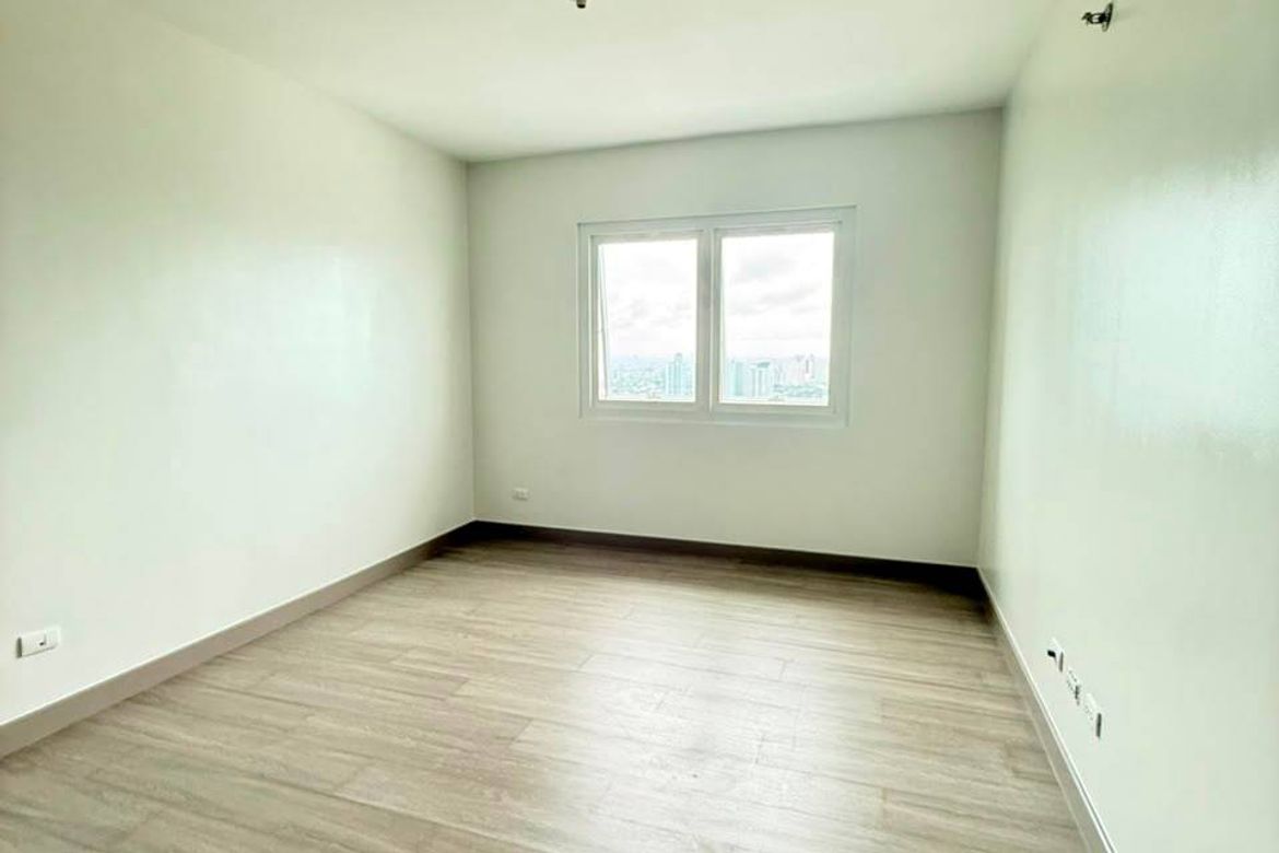 3 Bedroom Condo for Sale in The Connor at Greenhills, Greenhills, San Juan, Metro Manila near MRT-3 Santolan – photo 4