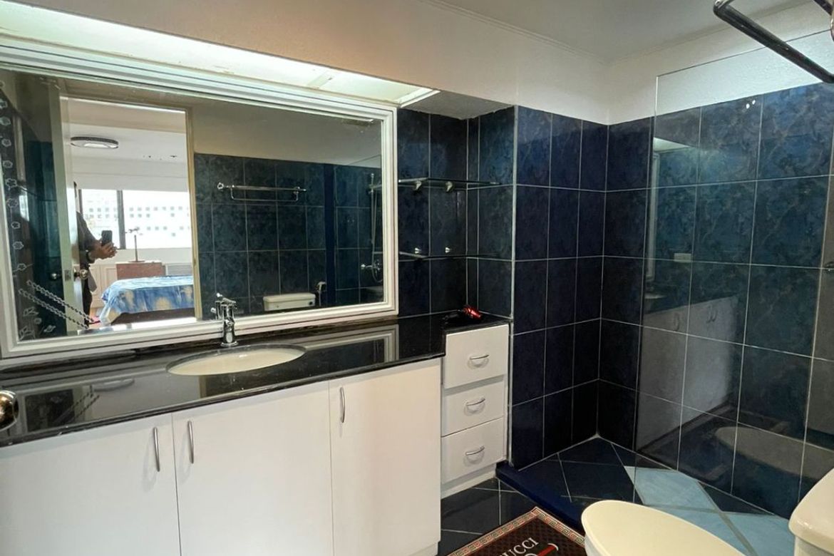 3 Bedroom Condo for Sale in The Ritz Tower, Bel-Air, Makati City – photo 7