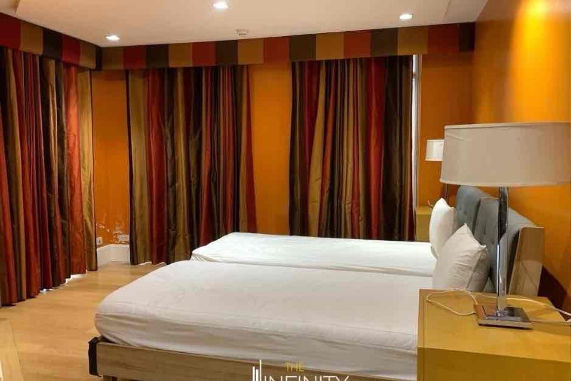 3 Bedroom Condo for Sale in The Salcedo Park Condominum, Bel-Air, Makati City – photo 4