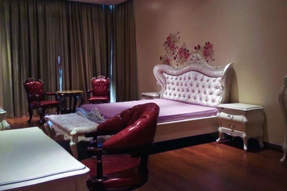 3 Bedroom Condo for Sale in The St. Francis Shangri-La Place, Wack-Wack Greenhills, Mandaluyong, Metro Manila near MRT-3 Shaw Boulevard