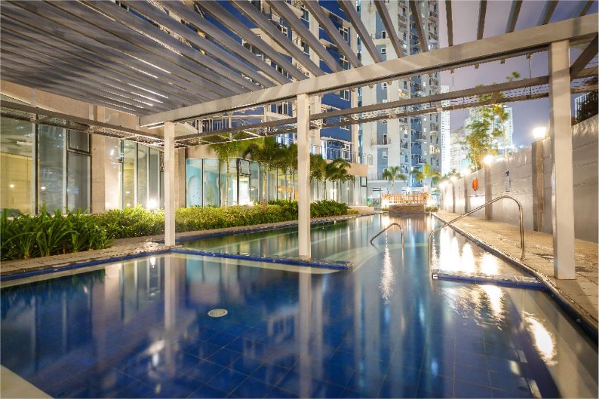 3 Bedroom Condo for Sale in The Trion Towers III, BGC, Taguig – photo 6