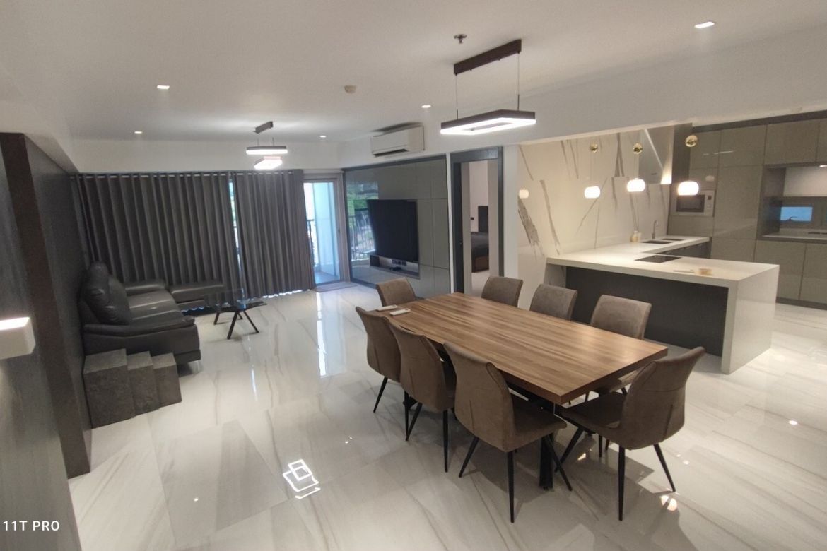 3 Bedroom Condo for Sale in Two Maridien, BGC, Taguig – photo 2