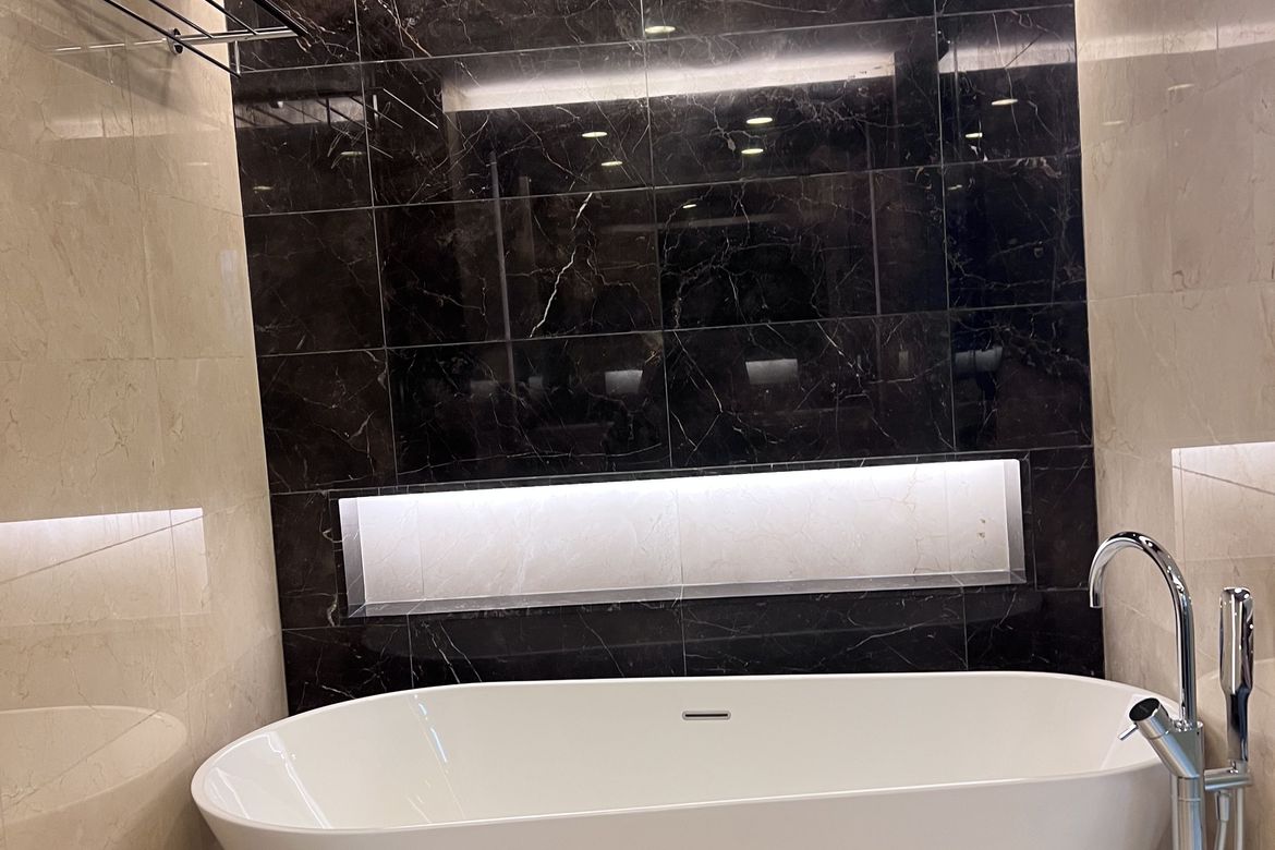 3 Bedroom Condo for Sale in Two Roxas Triangle, Urdaneta, Makati City near MRT-3 Buendia – photo 8