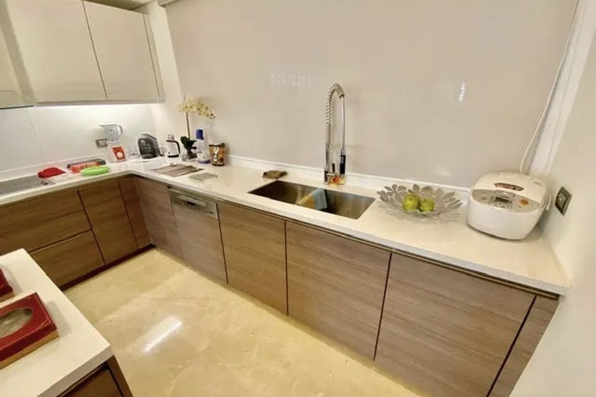 3 Bedroom Condo for Sale in Two Roxas Triangle, Urdaneta, Makati City near MRT-3 Buendia – photo 12