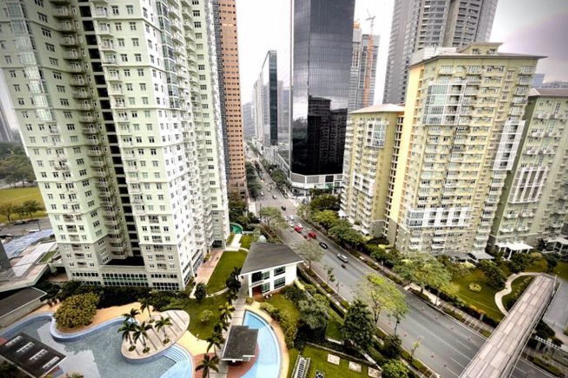 3 Bedroom Condo for Sale in Two Serendra, BGC, Taguig – photo 13