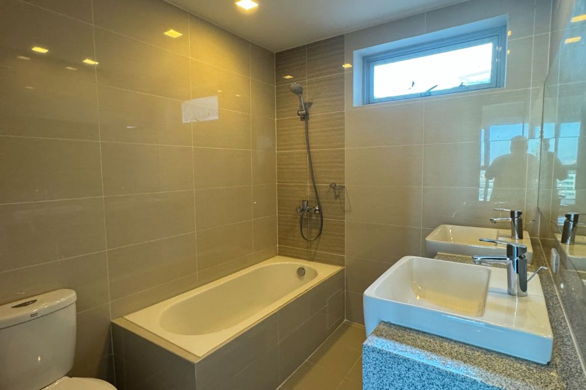 3 Bedroom Condo for Sale in Uptown Parksuites, BGC, Taguig – photo 4