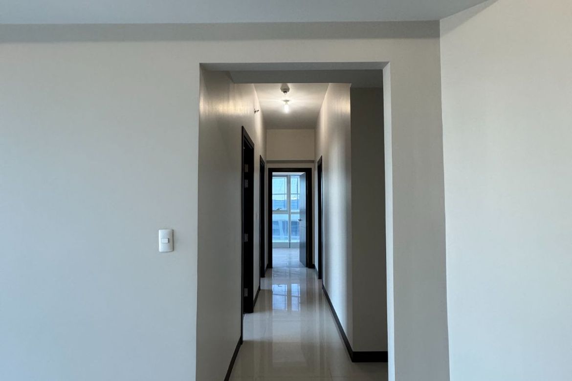 3 Bedroom Condo for Sale in Uptown Parksuites, BGC, Taguig – photo 8