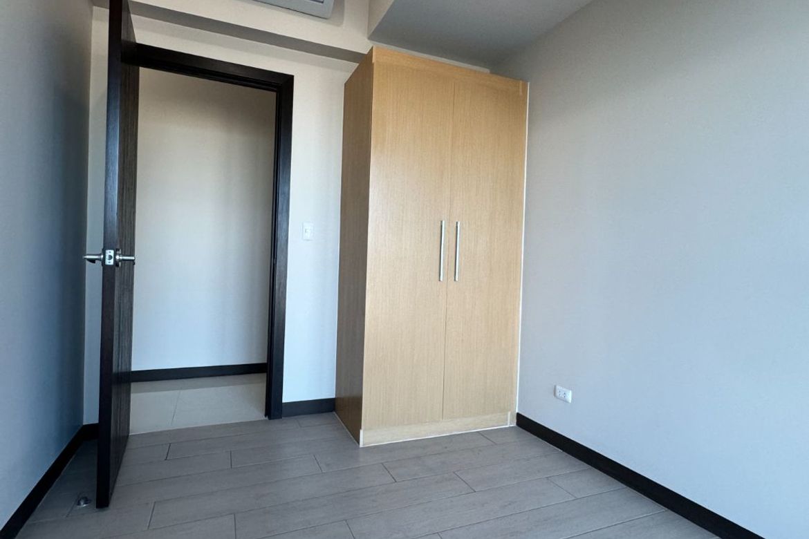 3 Bedroom Condo for Sale in Uptown Parksuites, BGC, Taguig – photo 10