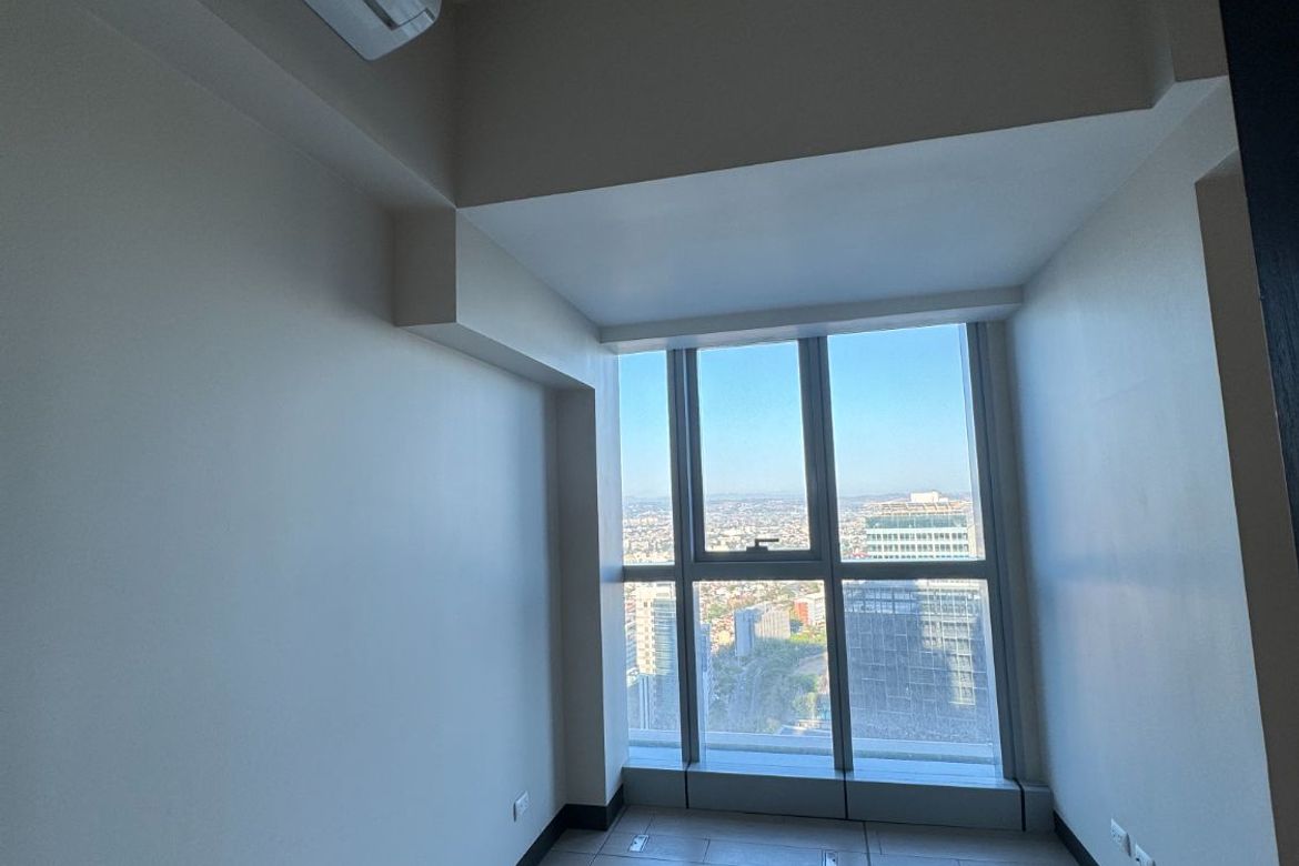 3 Bedroom Condo for Sale in Uptown Parksuites, BGC, Taguig – photo 13