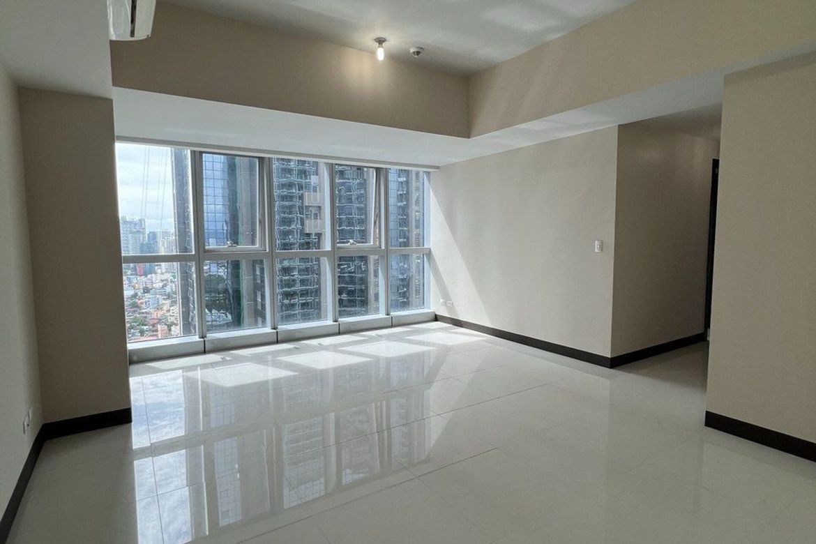 3 Bedroom Condo for Sale in Uptown Parksuites, BGC, Taguig